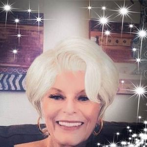 Meet your Posher, Gloria